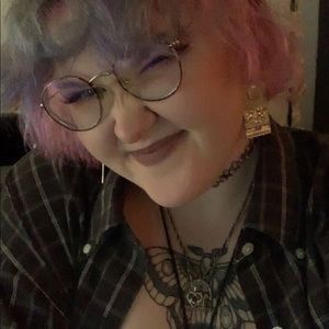 Meet your Posher, Riley